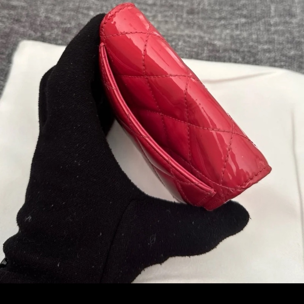 Authentic Chanel Small Wallet - Picture 5 of 12